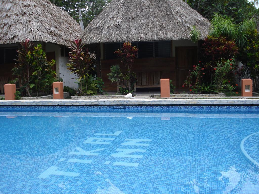 Hotel Jaguar Inn Tikal Quarto foto